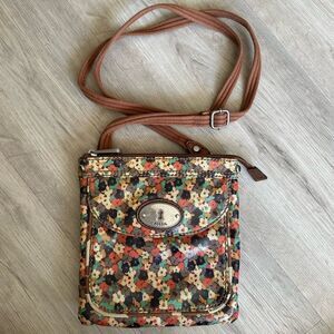 Vintage Y2K Fossil Key-Per Slim Adjustable Crossbody Purse Coated Canvas Floral